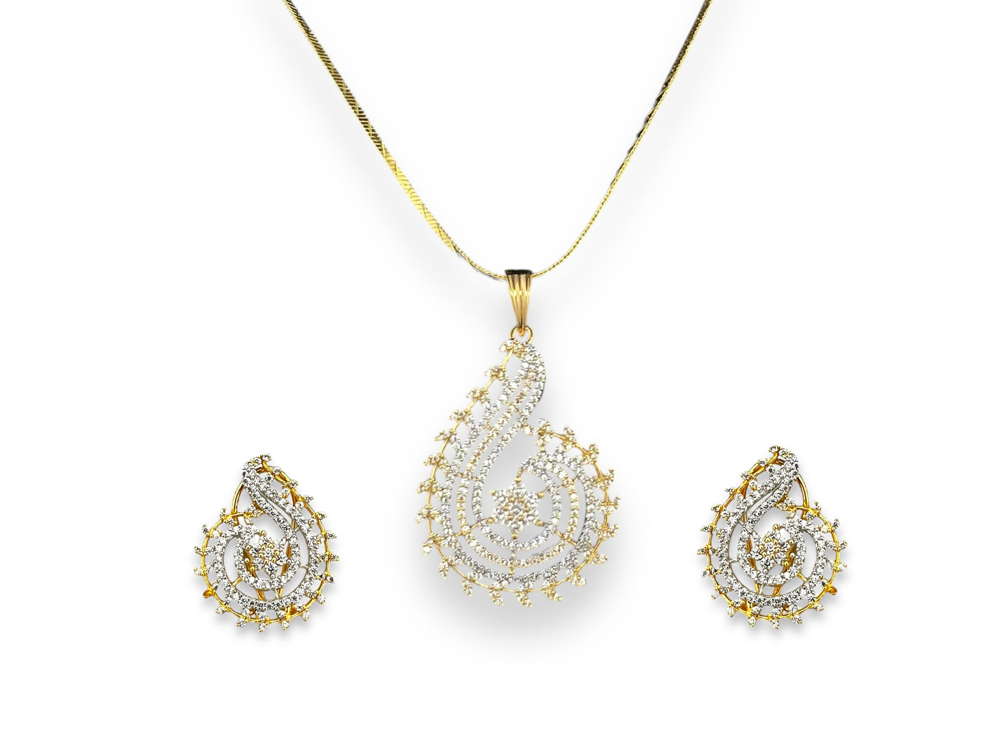 Zirconia Leaf Pendant Set